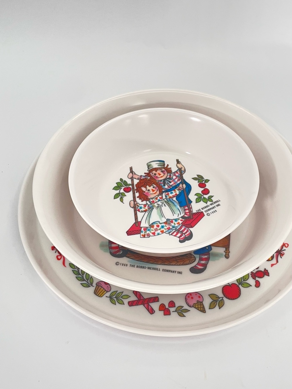 Vintage Oneida Deluxe Raggedy Ann & Andy 3 Pc Melamine Dinner Set 1969